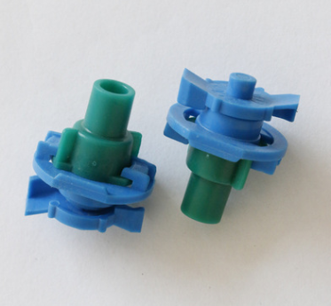 SY-241T微喷头
压力：0.2-0.3Mpa
流量：80-100L/h
半径：4-5米